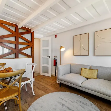 Whome Alfama Retreat Steps From Santa Luzia Viewpoint Appartamento